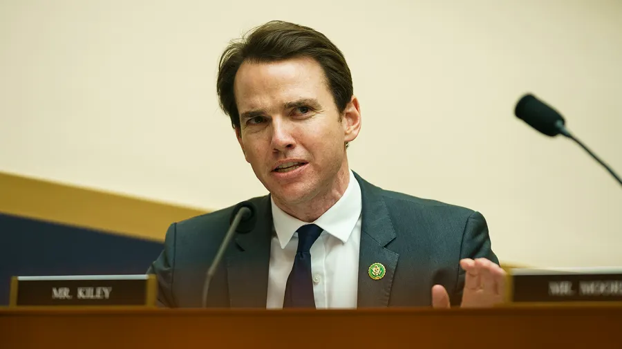 GOP representative states that focusing on blaming others during the shutdown is wasting energy, rather than seeking a solution.