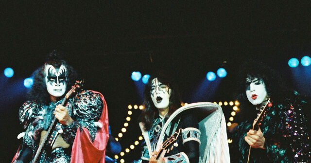 Gene Simmons, Paul Stanley, and Pearl Jam Honor Kiss Legend Ace Frehley