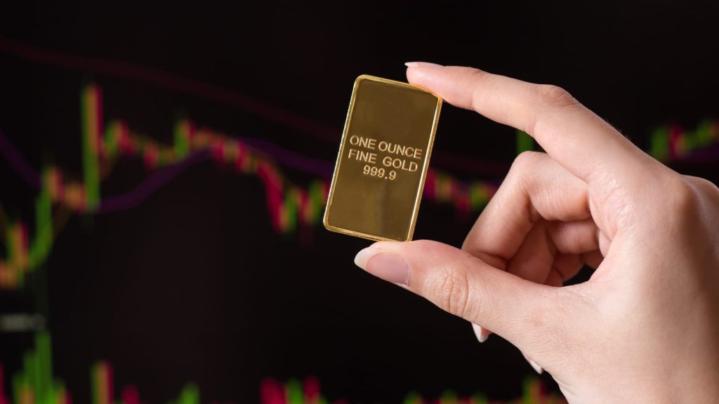 Gold has reached $4,000, and experts warn that over-investing might have negative consequences.