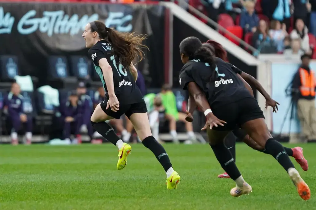 Gotham FC secures a spot in the NWSL playoffs with a remarkable goal from Rose Lavelle
