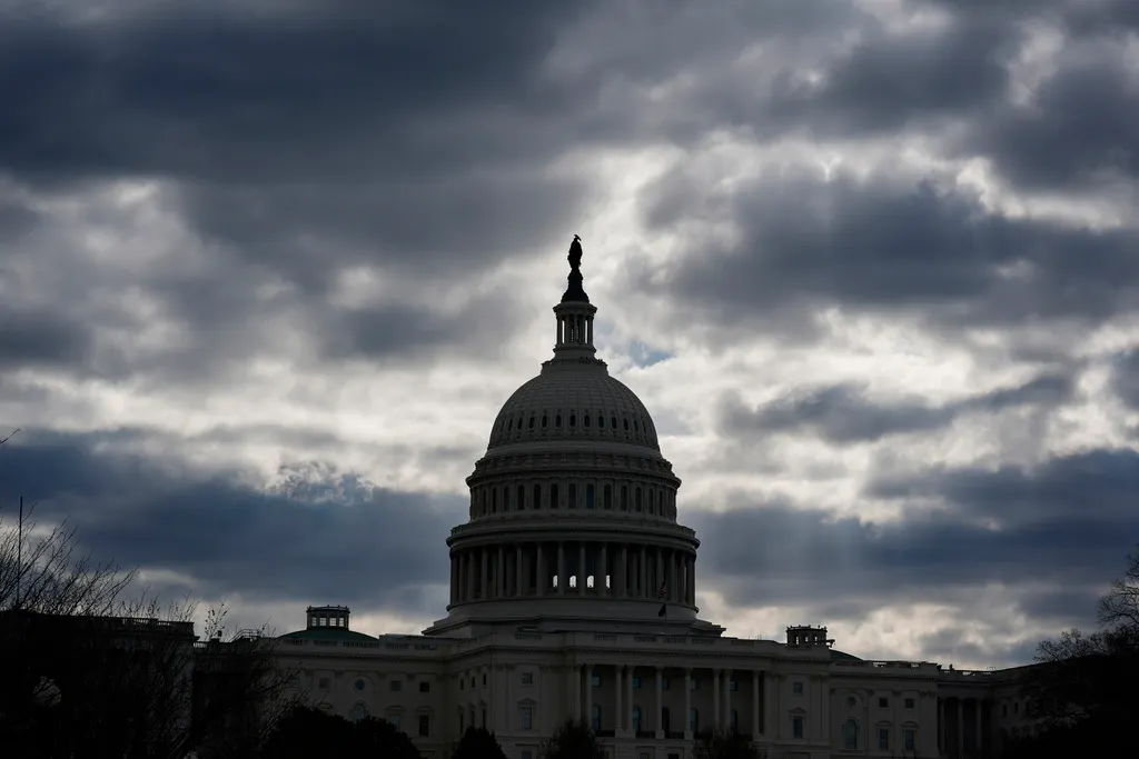 Government shutdown reaches fourth week without a definite resolution in sight