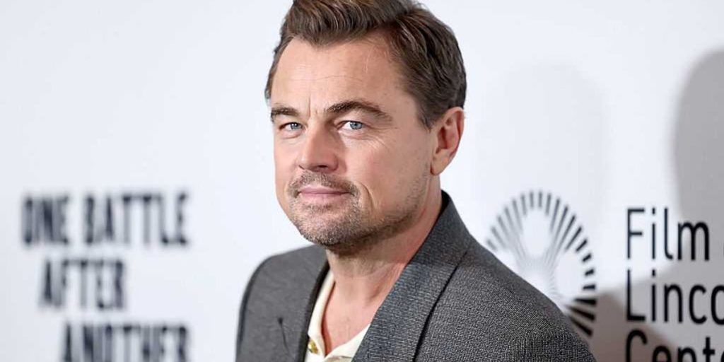 'Green Antoinettes' enjoy a lavish lifestyle while advocating for simplicity