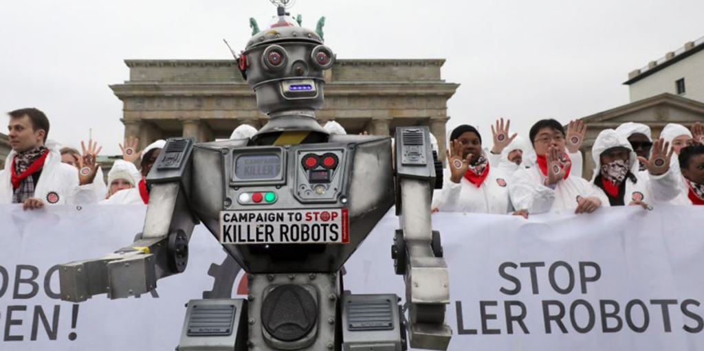 "Groups of dangerous robots": Ex-Biden official claims US military is hesitant to use AI