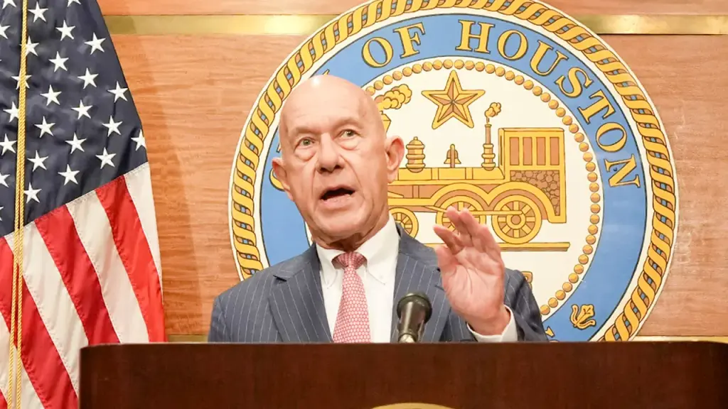 Houston's Democratic mayor criticizes Mamdani, stating they are in 'different worlds'