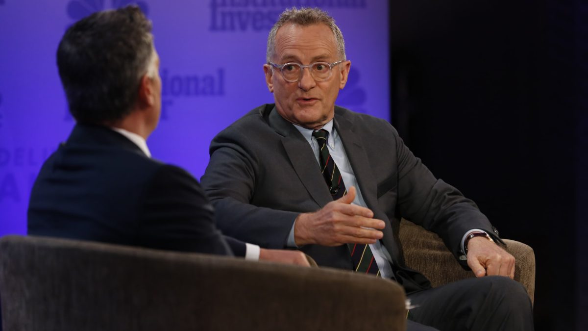 Howard Marks marks 35 years of writing his well-regarded memos, unsure if anyone read them initially.