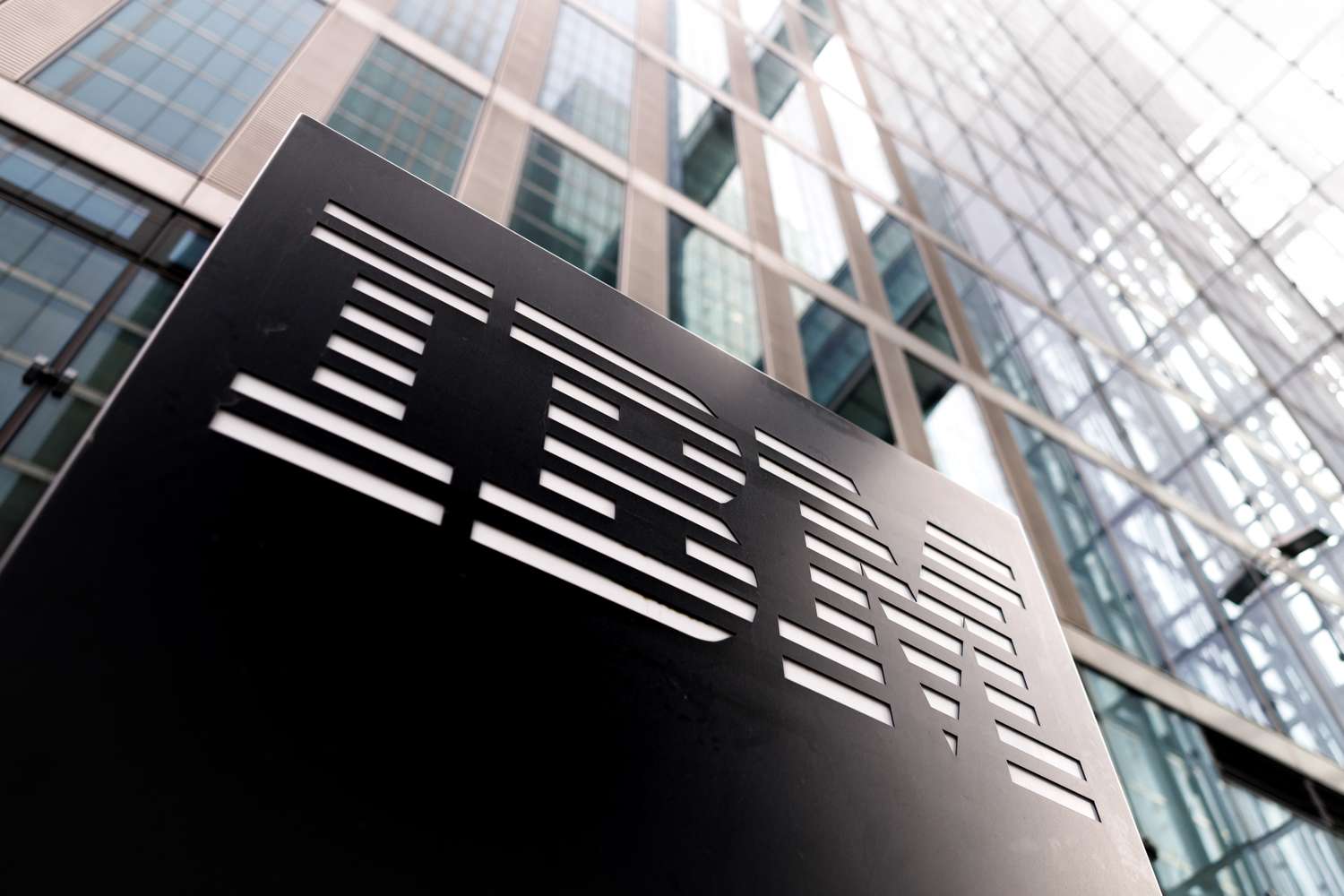 IBM Exceeded Sales and Earnings Predictions. Here’s Why Its Stock Is Declining Regardless