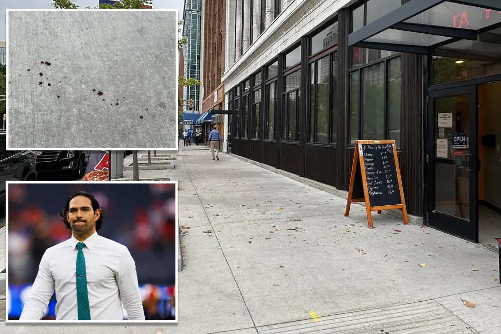 Indianapolis onlookers make Mark Sanchez stabbing site a gruesome attraction