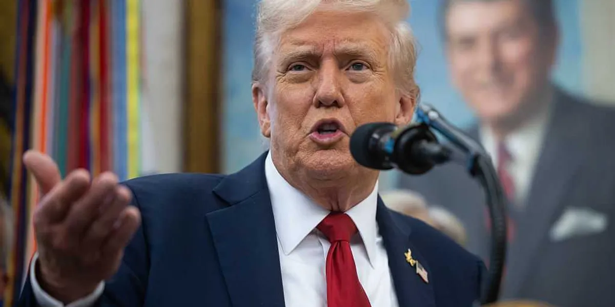 'Internal conflict': ICE agents arrive by helicopter to arrest suspected TDA gang members in Chicago apartment