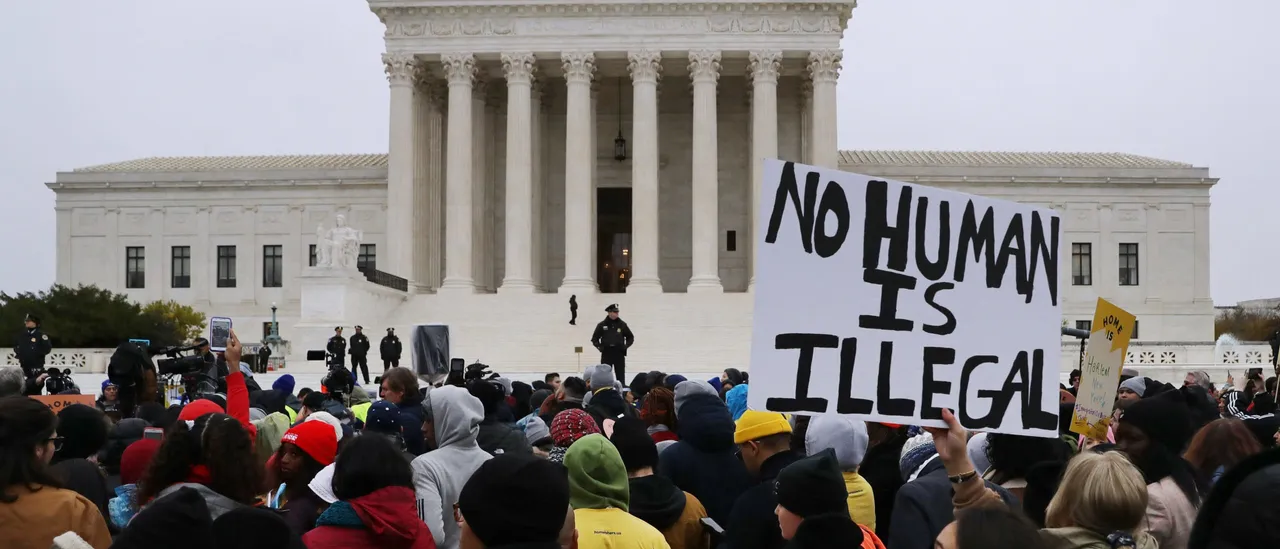 Investigation Launched into Des Moines Schools Following Resignation of Superintendent Arrested for Immigration Violations