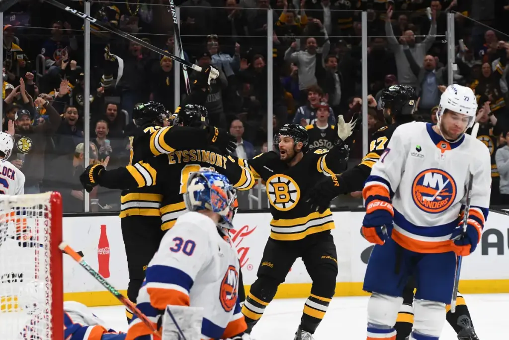Islanders lose another game after giving up a two-goal advantage against the Bruins