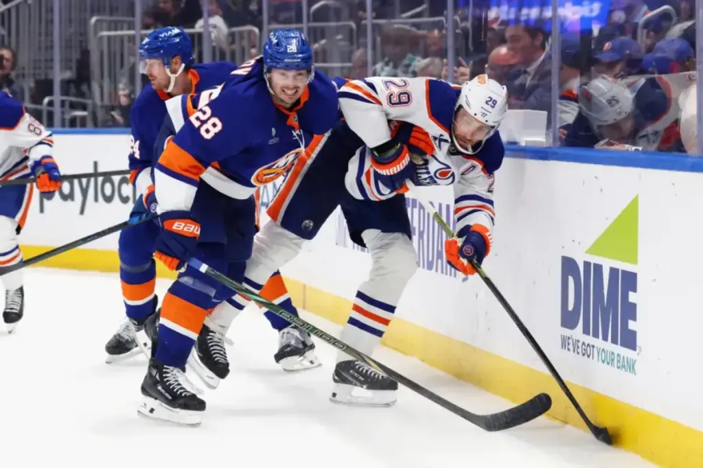 Islanders place Alexander Romanov on injured reserve and promote two players.