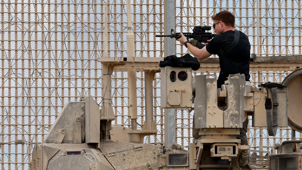 Israeli forces shoot at individuals crossing the Gaza ceasefire border.