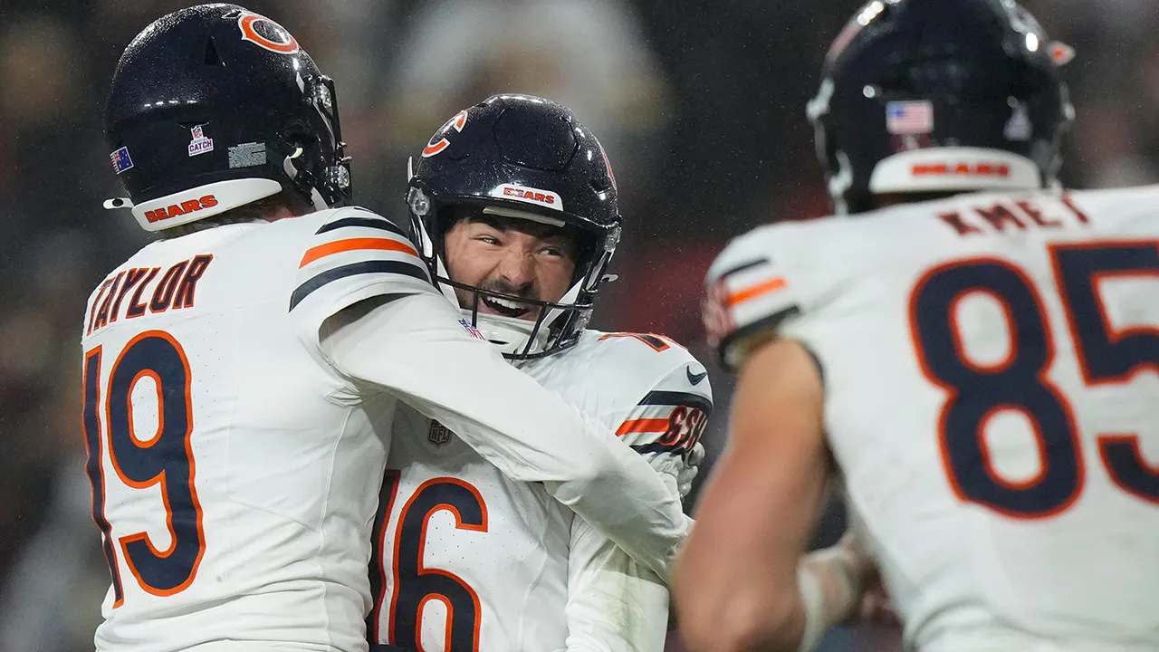 Jake Moody helps Bears secure victory against Commanders