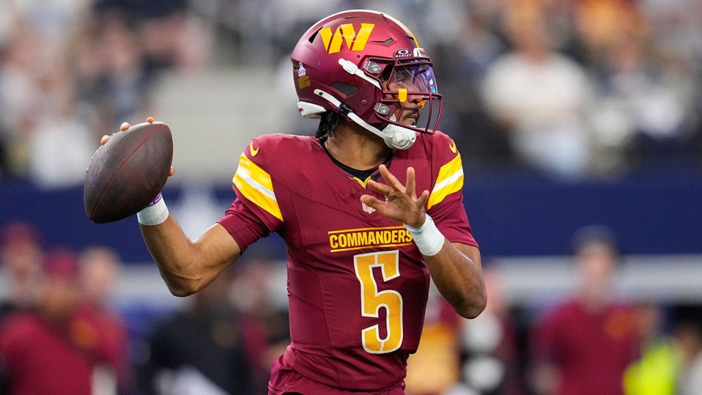 Jayden Daniels' mother supports him