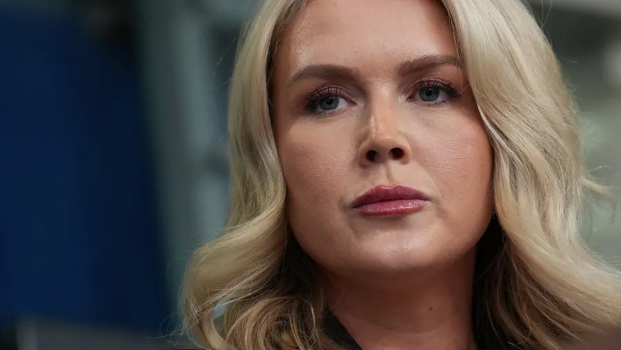 Jeffries criticizes Leavitt: 'Disturbing,' 'unmanageable'