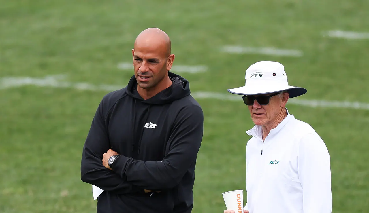 Jets mocked by former coach Robert Saleh's brother after winless beginning