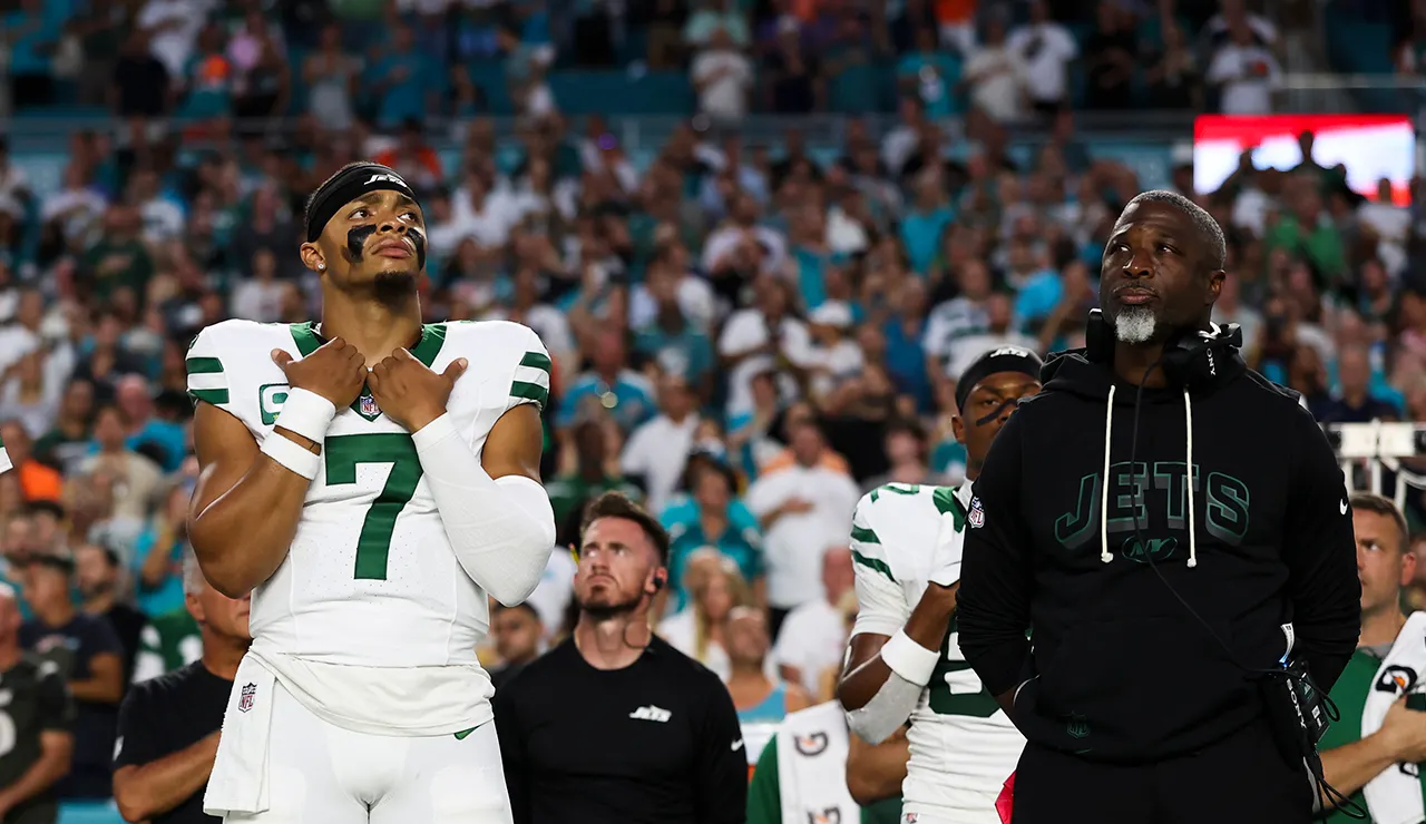 Jets will begin Justin Fields following Tyrod Taylor's injury and bold remarks from the owner.