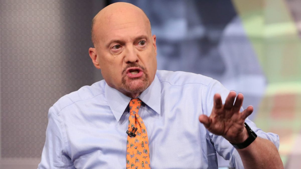 Jim Cramer discusses managing sell-offs as the market declines.