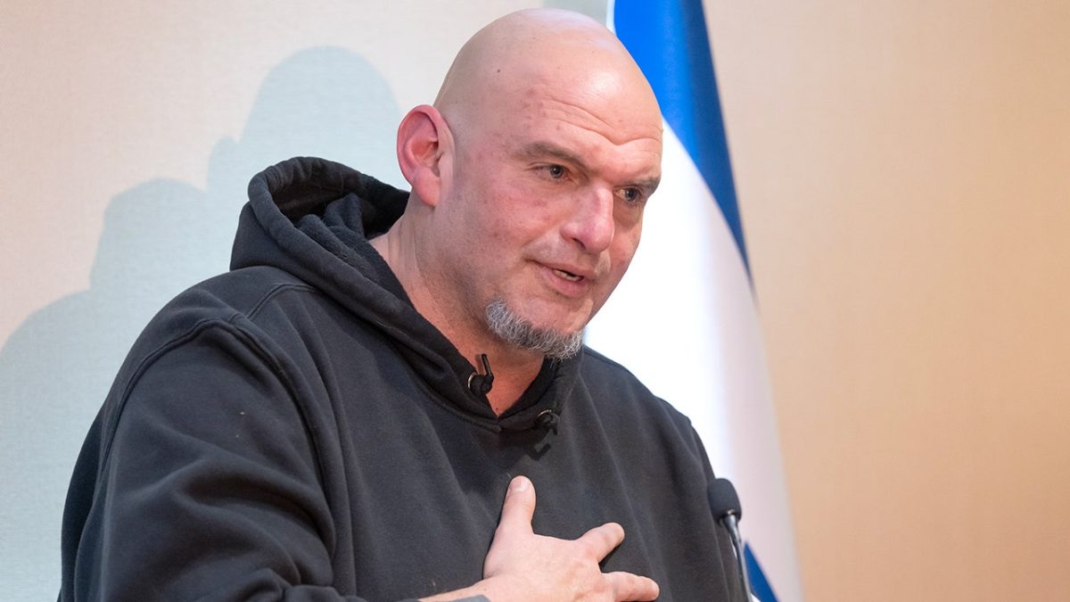 John Fetterman urges Hamas to accept a peace agreement with Israel