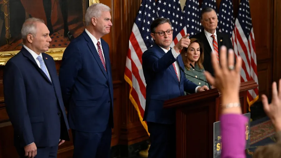 Johnson indicates no vote on military pay during shutdown