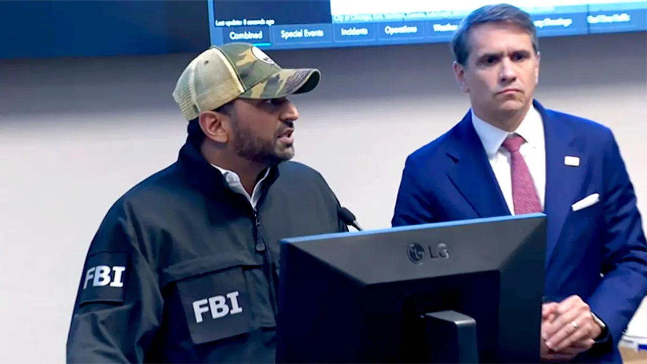 Justice Department officials visit Chicago FBI office during Operation Midway Blitz backlash