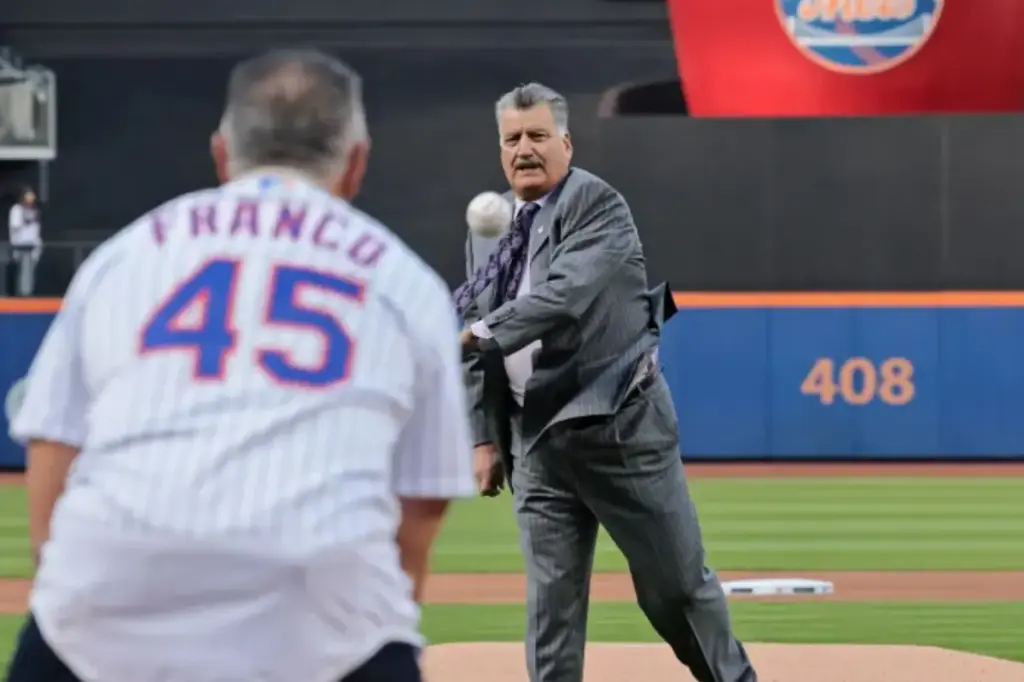 Keith Hernandez shares his expectations for a new SNY agreement
