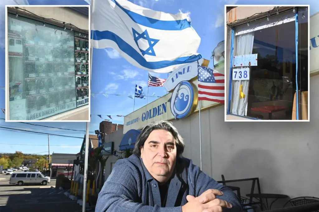 Long Island diner owner feels 'overwhelmed' after removing Israeli hostage posters