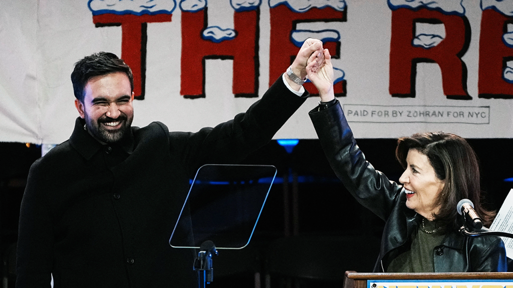 Mamdani supports Hochul after crowd shouts 'Tax the rich!' at event