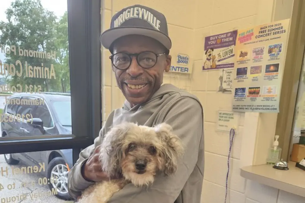 Man shares the moment he reunites with his dog who was missing for 10 years