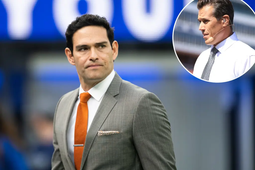 Mark Sanchez substituted in NFL game by Brady Quinn following stabbing and arrest