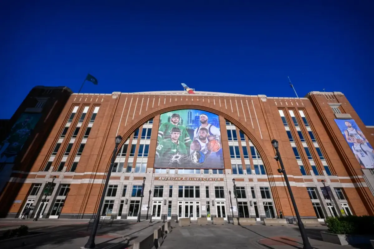 Mavericks claim Stars are taking control of their shared arena in a legal dispute