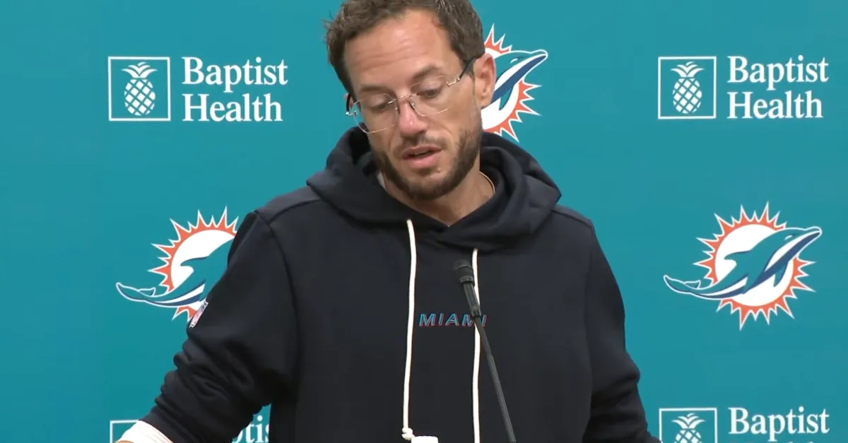 Mike McDaniel has turned into a caricature of himself