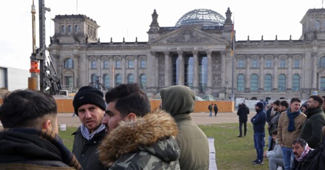 More than one in three people aged 35 have immigrant roots