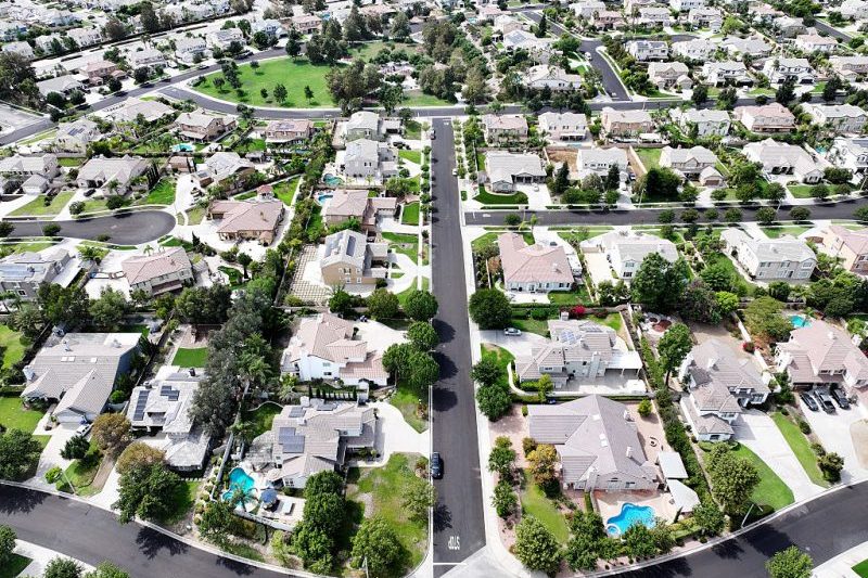 Mortgage rates decline to their lowest points of 2025