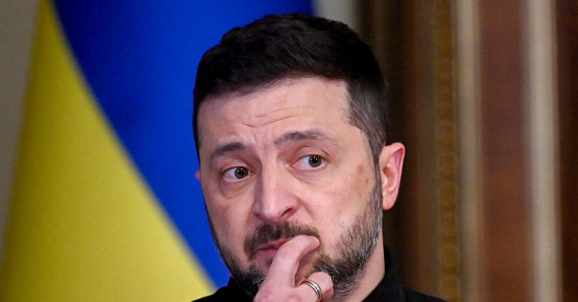 Most Ukrainians Prefer to See Zelensky Leave Office Post-War