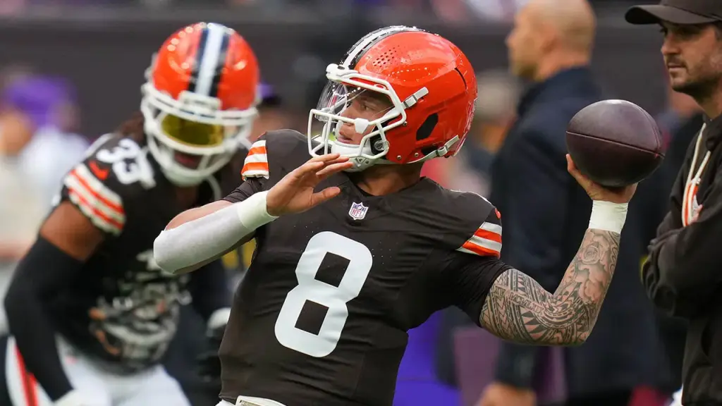 NFL observes a moment of silence for those affected by the Yom Kippur terror attack