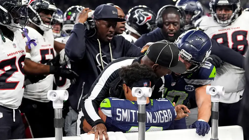 NFL official Nate Jones gains attention for defending Seahawks' Jaxon Smith-Njigba
