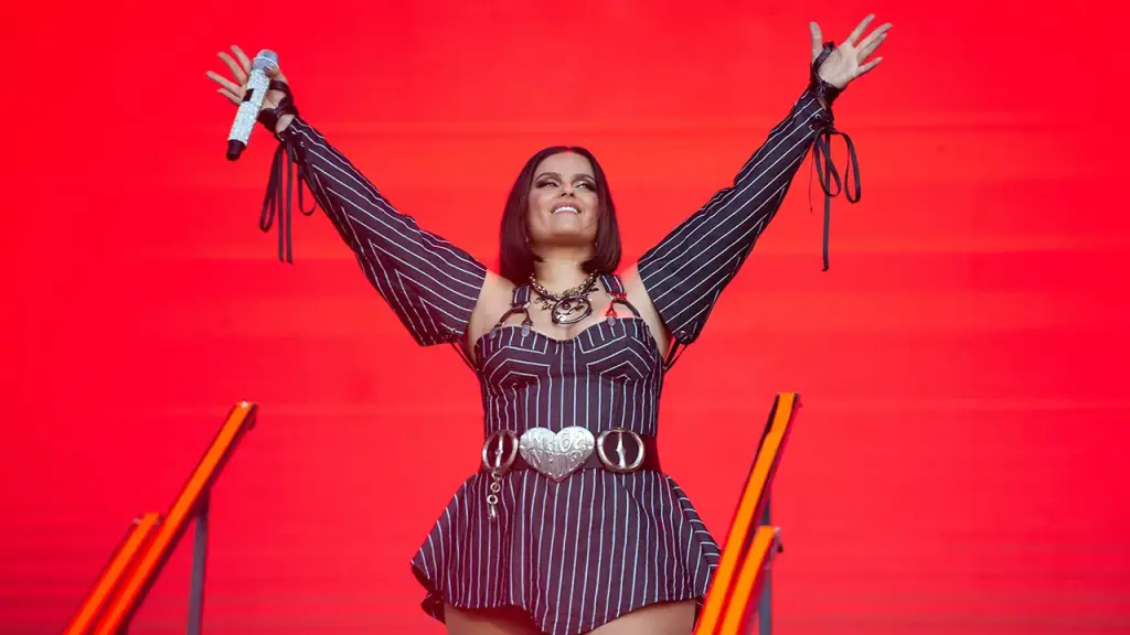 Nelly Furtado takes a break from performing due to online body-shaming