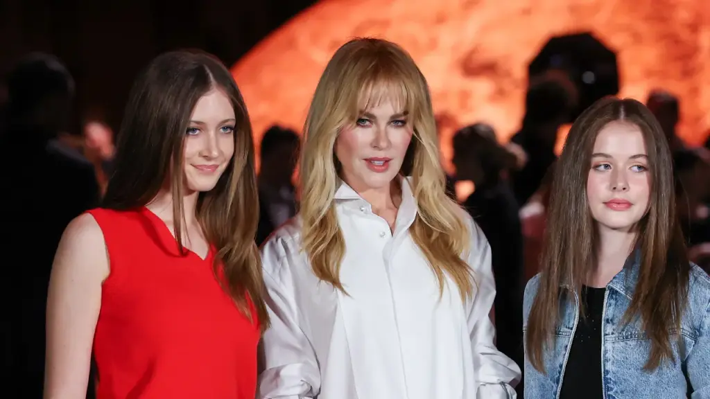 Nicole Kidman shares her relationship with her teenage daughters.