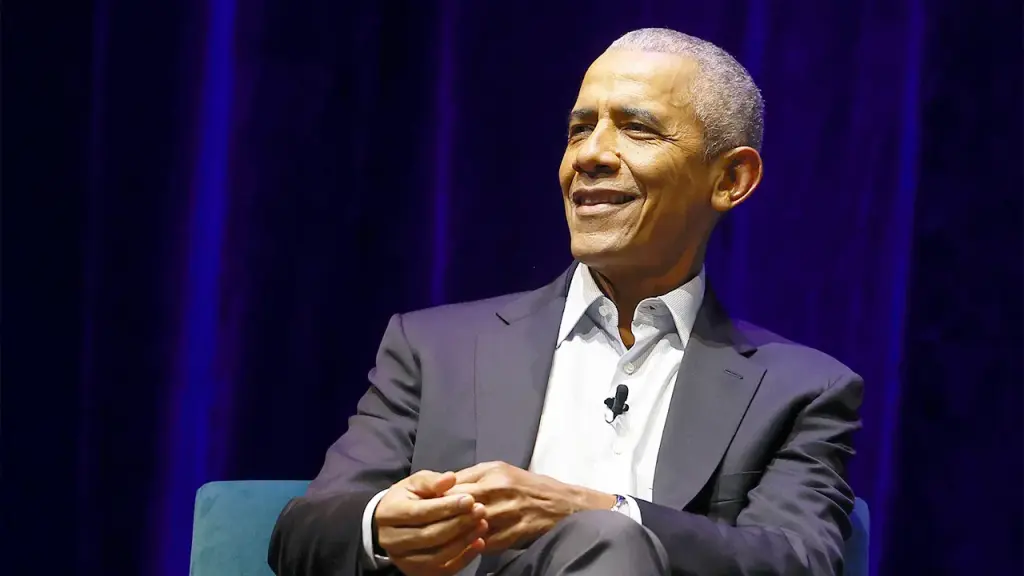 Obama criticizes Hispanic men for backing Trump due to worries about inflation.