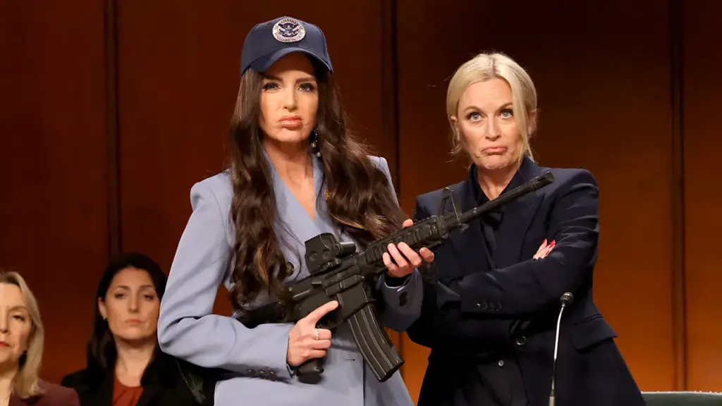 Pam Bondi has a lighthearted reaction to Amy Poehler's SNL spoof of her