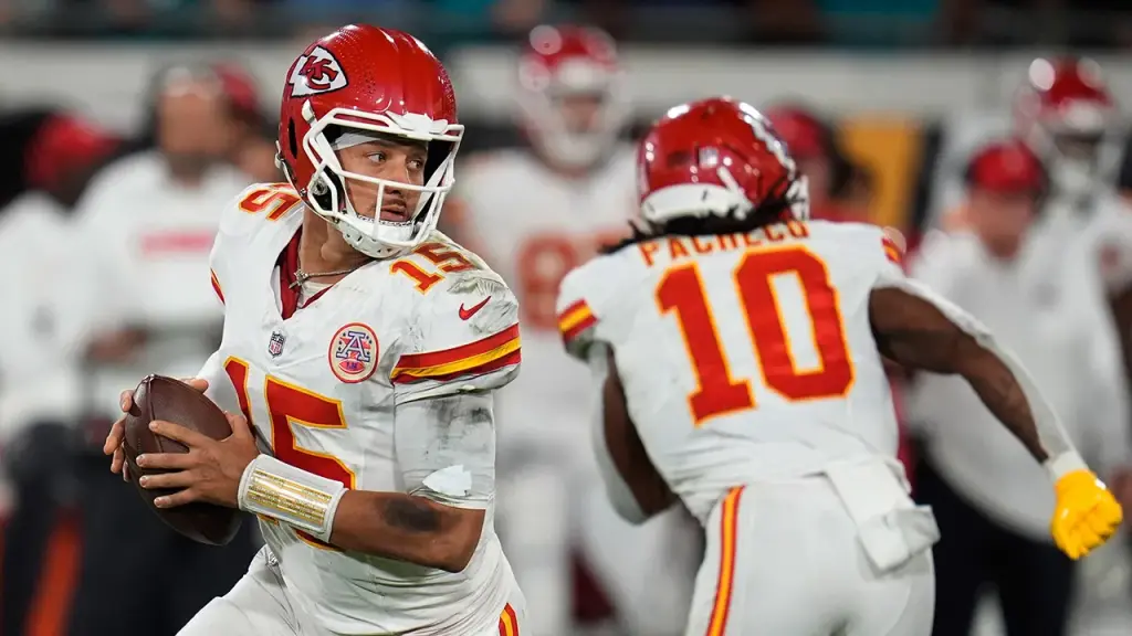 Patrick Mahomes on challenges: 'We need to improve'