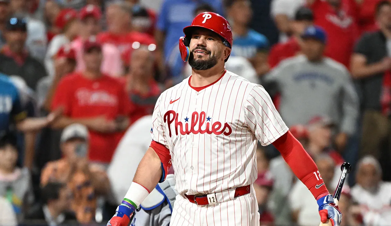 Phillies nearly complete dramatic comeback against Dodgers while Biden watches