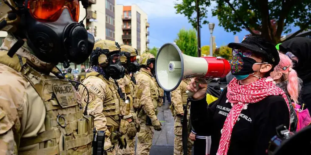 Portland protest against ICE turns sour with the arrival of naked cyclists
