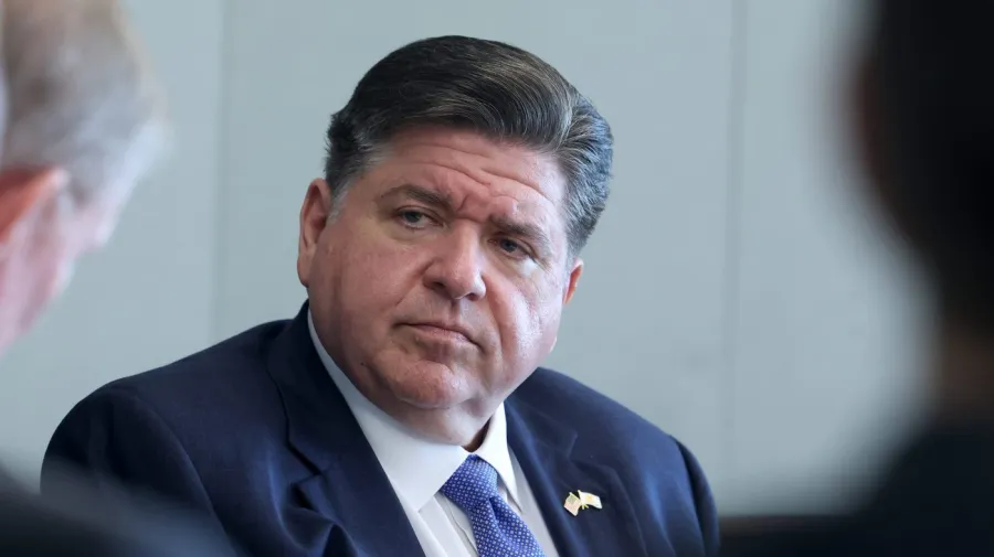Pritzker establishes a commission for oversight following Trump's Chicago raids
