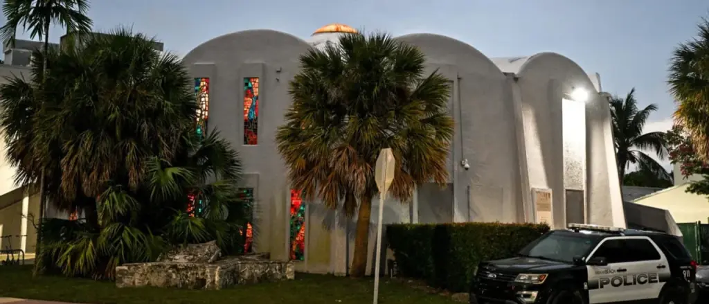 'Refusing to Surrender': Man Arrested for Allegedly Threatening Multiple Synagogues and Public Figures