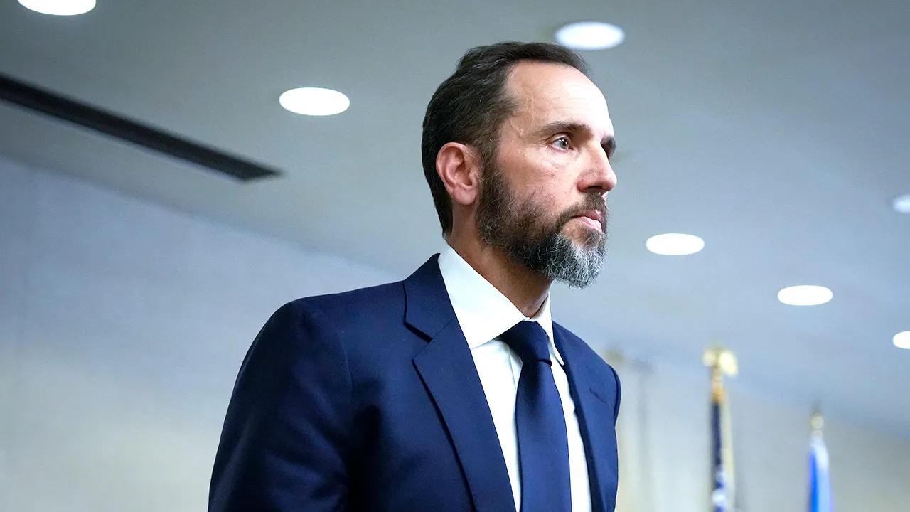 Report: Smith's surveillance reportedly focused on calls of Republican senators