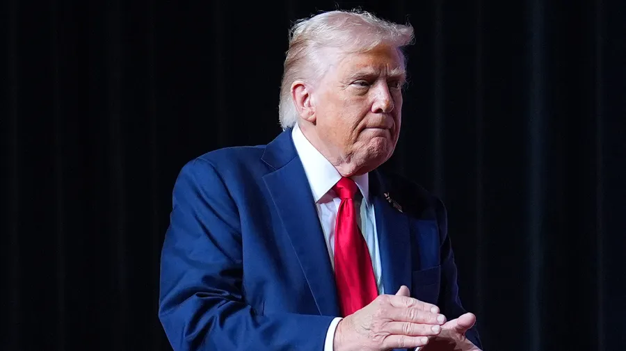 Republican senators concerned about Trump and Hegseth's plans for a shutdown