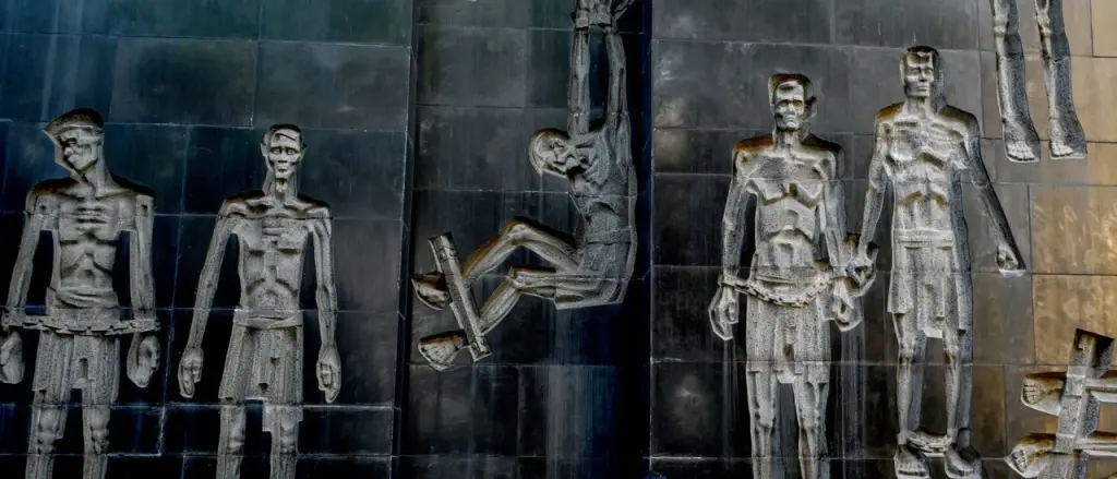 Researchers Discover Centuries-Old 'Most Vile Prison' Beneath Busy Market Square