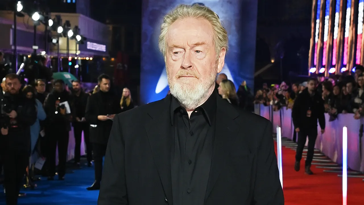 Ridley Scott views his own films to steer clear of subpar Hollywood productions.